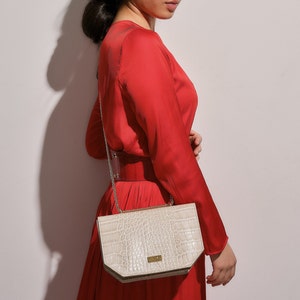 Leather shoulder crossbody purse bag, Wedding ivory leather bag, Small shoulder bag with chain image 7