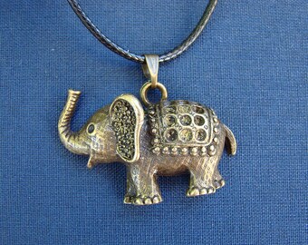 Good Luck Fortune Wisdom Elephant Talisman Wood Elephant Pendant Necklace Bohemia Necklace JewelryEthnic Style Long Necklace