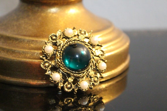 Beautiful Vintage Antique Faux Pearl Jade Like Gr… - image 2