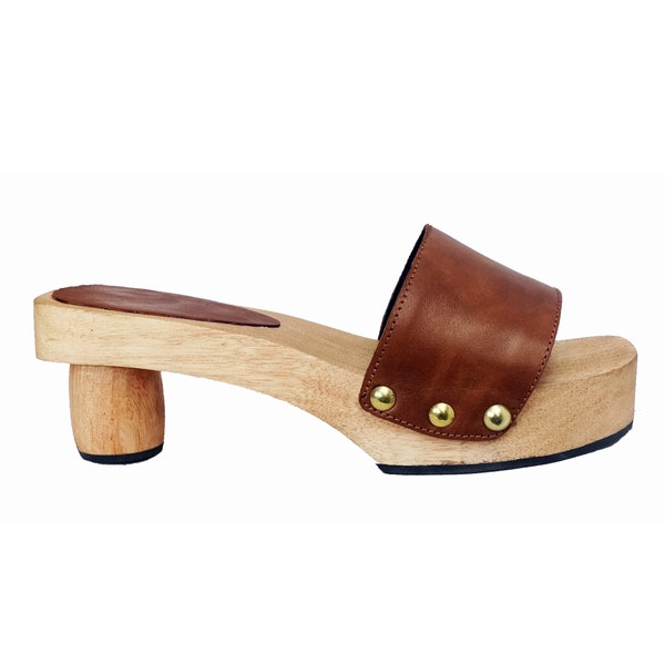 Beri: Low Clog Mule Sculpted Retro Vintage Style / Round Wooden Block Heel Clog / Modern Japanese Wooden Sandals / Wooden Heel Shoes Mules