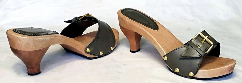 Pluto: Elegante Buckle Sandal Mule with a Wooden Heel / Genuine Leather/ Various Colours / Handmade Real Leather Jean Clogs Platform Wood Olive