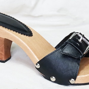 Pluto: Elegante Buckle Sandal Mule with a Wooden Heel / Genuine Leather/ Various Colours / Handmade Real Leather Jean Clogs Platform Wood Czarny