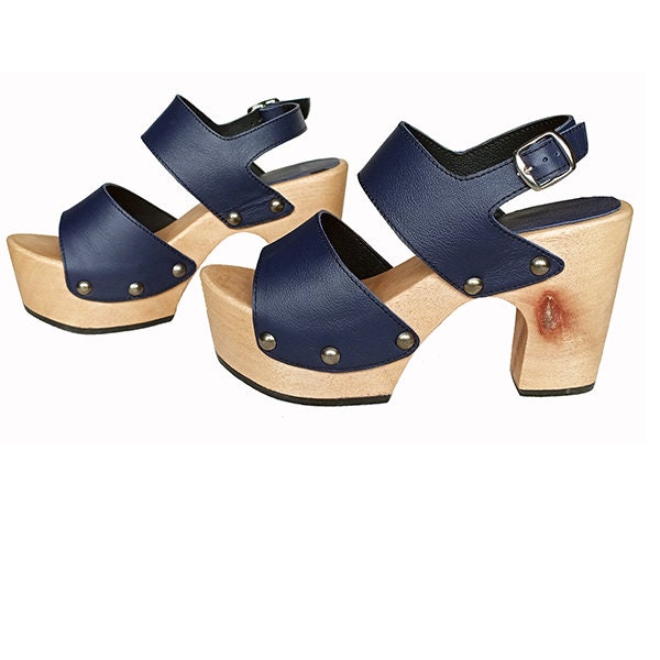 Emili: Stylish Woman Mule / Holzschuhe / Zapatos de madera  / Holzsandalette / Zweedse klompen voor dames / Zoccoli Scarpa in Legno