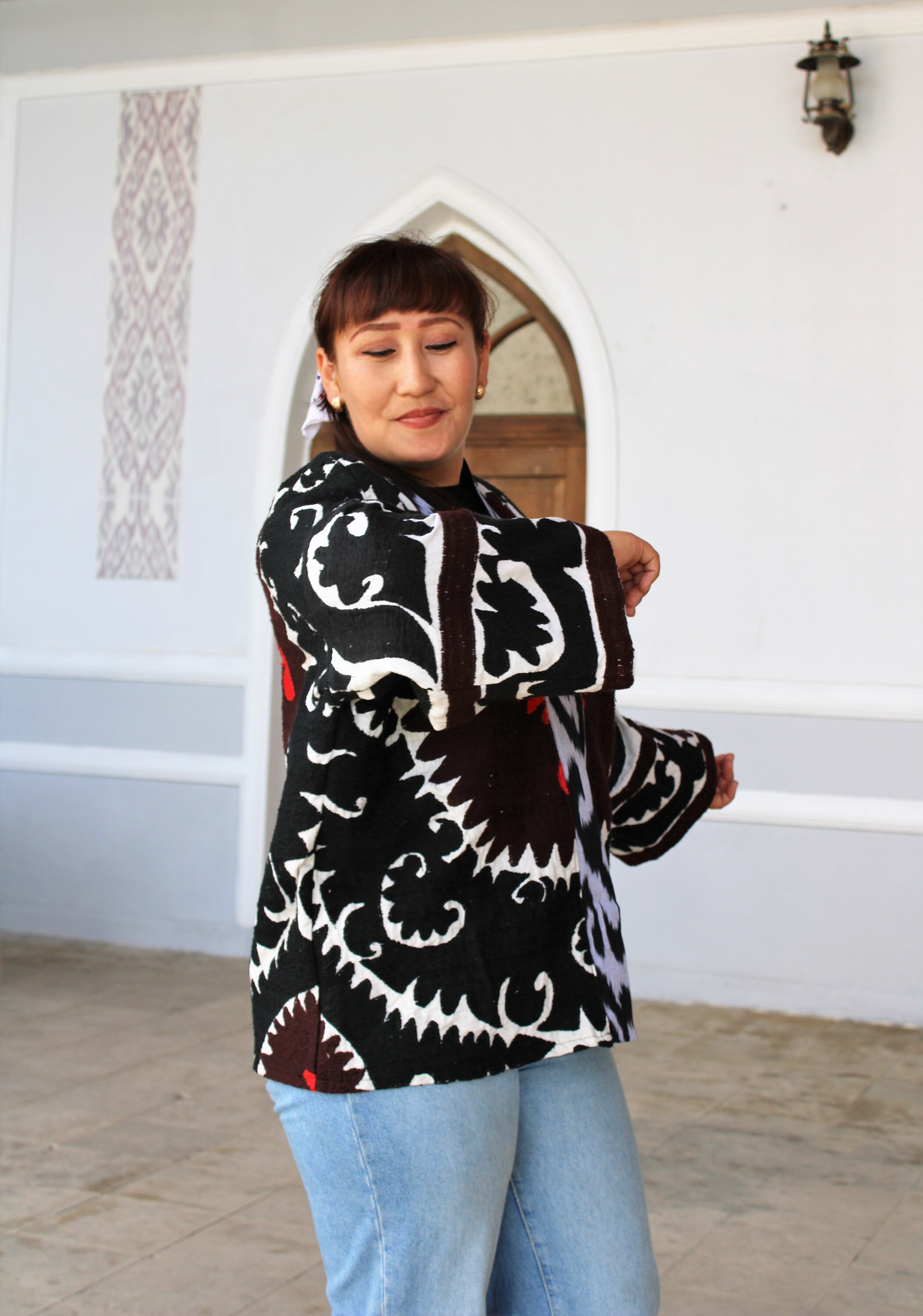Hand Embroidery Suzani Jacket,samarqand Vintage Suzani Black Hand Embroidery Suzani Jacket,samarqand Vintage Suzani Black