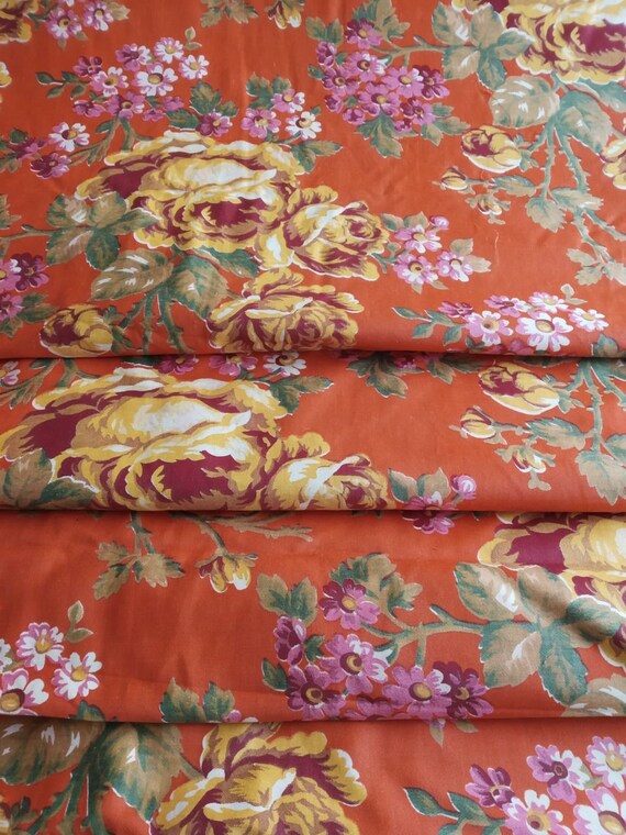 Orange floraler Russischer Print Roller Vintage