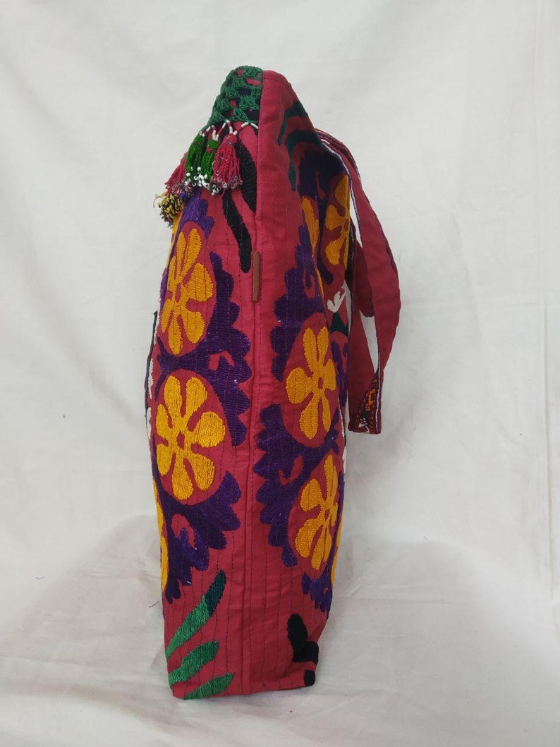 Uzbek Vintage Hand Embroidery Suzani Bag,Purse for women Uzbek Ethnic Bag Style Shoulder Bag Ehhnic With Tassel Bag