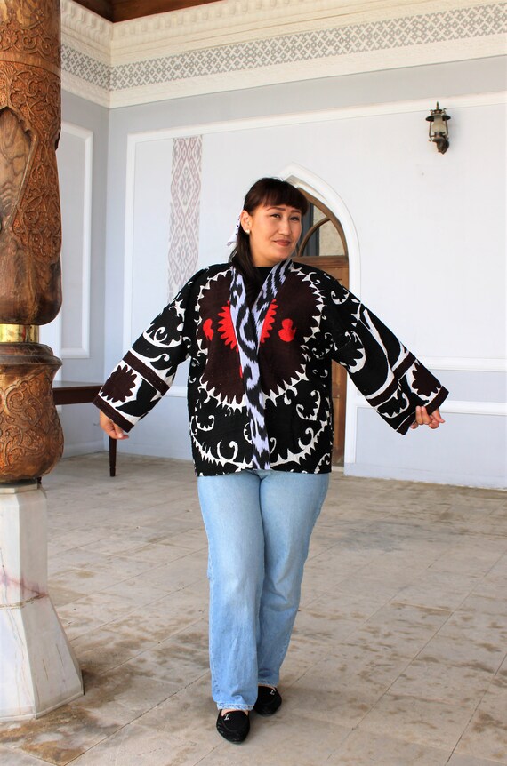 Hand Embroidery Suzani Jacket,samarqand Vintage Suzani Black Hand Embroidery Suzani Jacket,samarqand Vintage Suzani Black