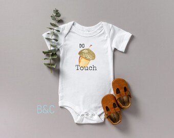 Do not touch baby svg - baby svg - newborn baby onesie svg design - design for onesie