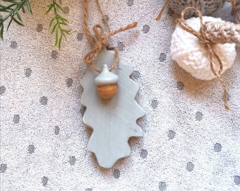 Wooden Hanging Oak Leaf & Wooden Acorn - children gift keepsake memory Teachers Gift Autumn home decor New Home Gift