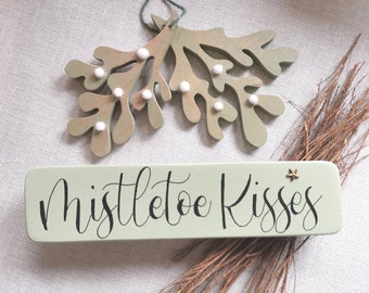 Wooden Christmas sign, Festive decor Farmhouse Country kitchen, Mistletoe Kisses