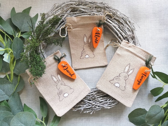 Easter Treat Bags, Mini Burlap bag with personalised wooden carrot, Easter gift, chocolate eggs, coins