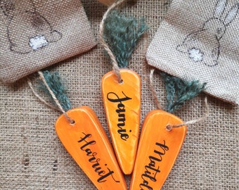 Easter decoration, Personalised Easter gift, Wooden Hanging carrot, Mini Burlap treat bag with personalised wooden Hanging carrot,