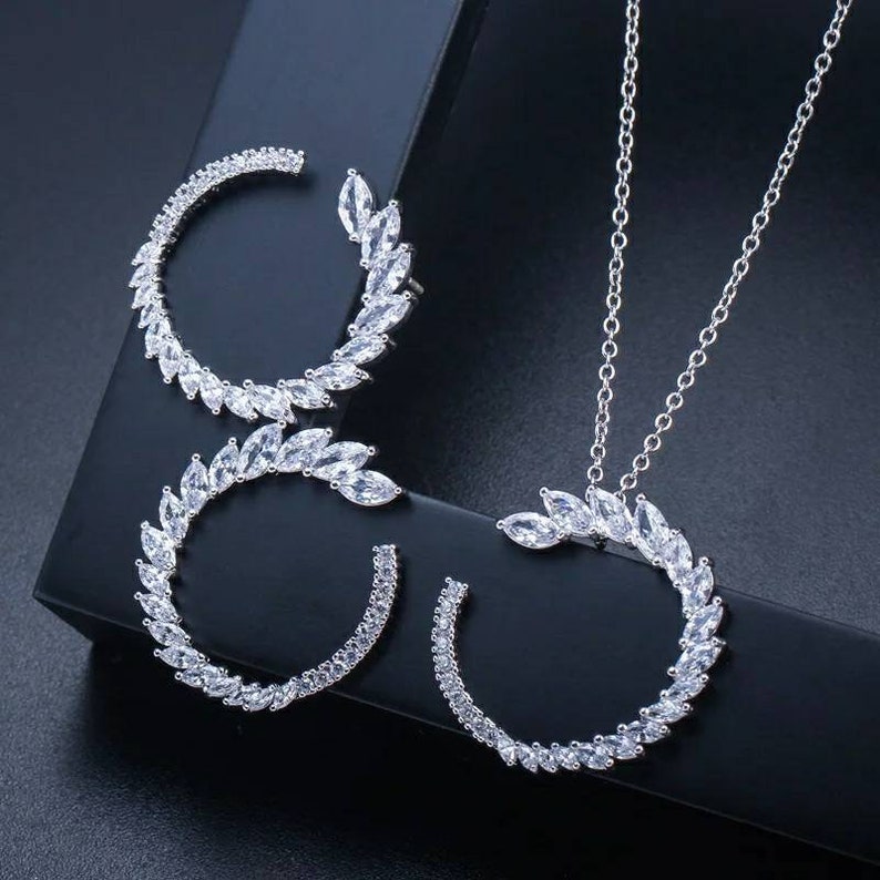 Dimond Crystal jewelry set...