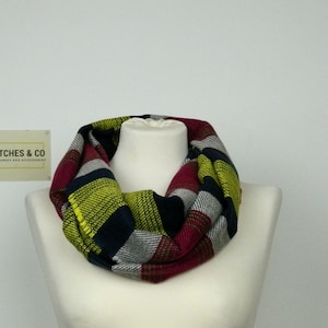 Cachecol infinito, design de malha listrada, cachecol infinito unissex, cachecol outono-inverno, cachecol grande, acessórios femininos, presentes para ela