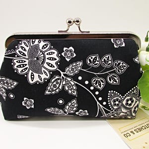 Black and White Floral Clutch – Handmade Wedding Clutch Purse, Elegant Floral Evening Bag, Gift for Her, Bridesmaid Clutch