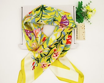 Ladies Neck Scarf, Yellow Floral Design Scarf, Hair Scarf, 70 x 70 cm Scarf, Silky Satin Scarf, Women's Scarf, Ladies Gifts, Headscarf