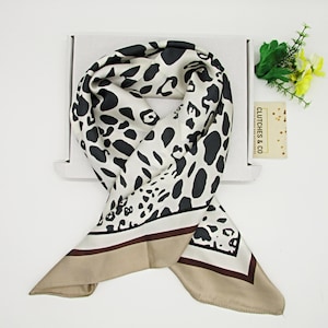 Ladies Neck Scarf, Animal Print Scarf, Hair Scarf, 70 x 70 cm Scarf, Silky Satin Scarf, Women's Scarf, Ladies Gifts, Headscarf.