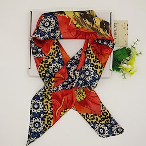 Ladies Scarves, Poppy Vintage Scarf, Hair Scarf, 70 x 70 cm Scarf, Scarves, Women's Scarf, Ladies Gifts, Head Scarves