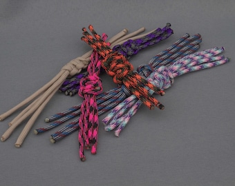 Paracord Katze, Hund und Kleintier Spinne Toss Spielzeug, zufällige oder kundenspezifische Farboptionen verfügbar