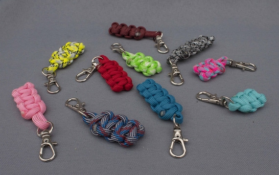 Portachiavi Paracord Outdoor Tactical corda intrecciata strumenti di sopravvivenza portachiavi accessori per ciondoli con nodo in Nylon per escursioni in campeggio  18
