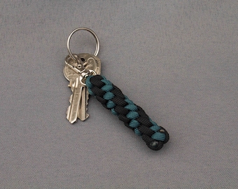 Eckigen Knoten Paracord Schlüsselanhänger, Reißverschlusszug, Gepäckidentifikationsanhänger, Taschenanhänger, individuelle Farbkombinationen verfügbar
