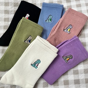 Dinosaur Embroidery Socks Colourful Cute Mini Animal Embroidered Knitting Socks Cotton Beautiful Breathable Dino Socks for Women