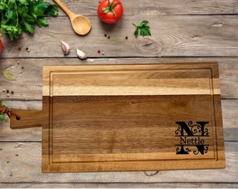Personalized Serving Board with handle/Custom Cutting Board/Monogrammed Personalized Cheese Board/ Engagement Gifts/Bridal Shower Gifts