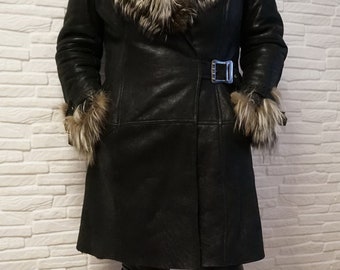 Shearling coat women Vintage 2000s coat with collar silver fox Womens winter coat Leather trench with fur shearling Gift for Christmas