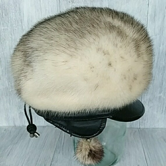 Vintage fur winter hat. Women's white fur mink ha… - image 5