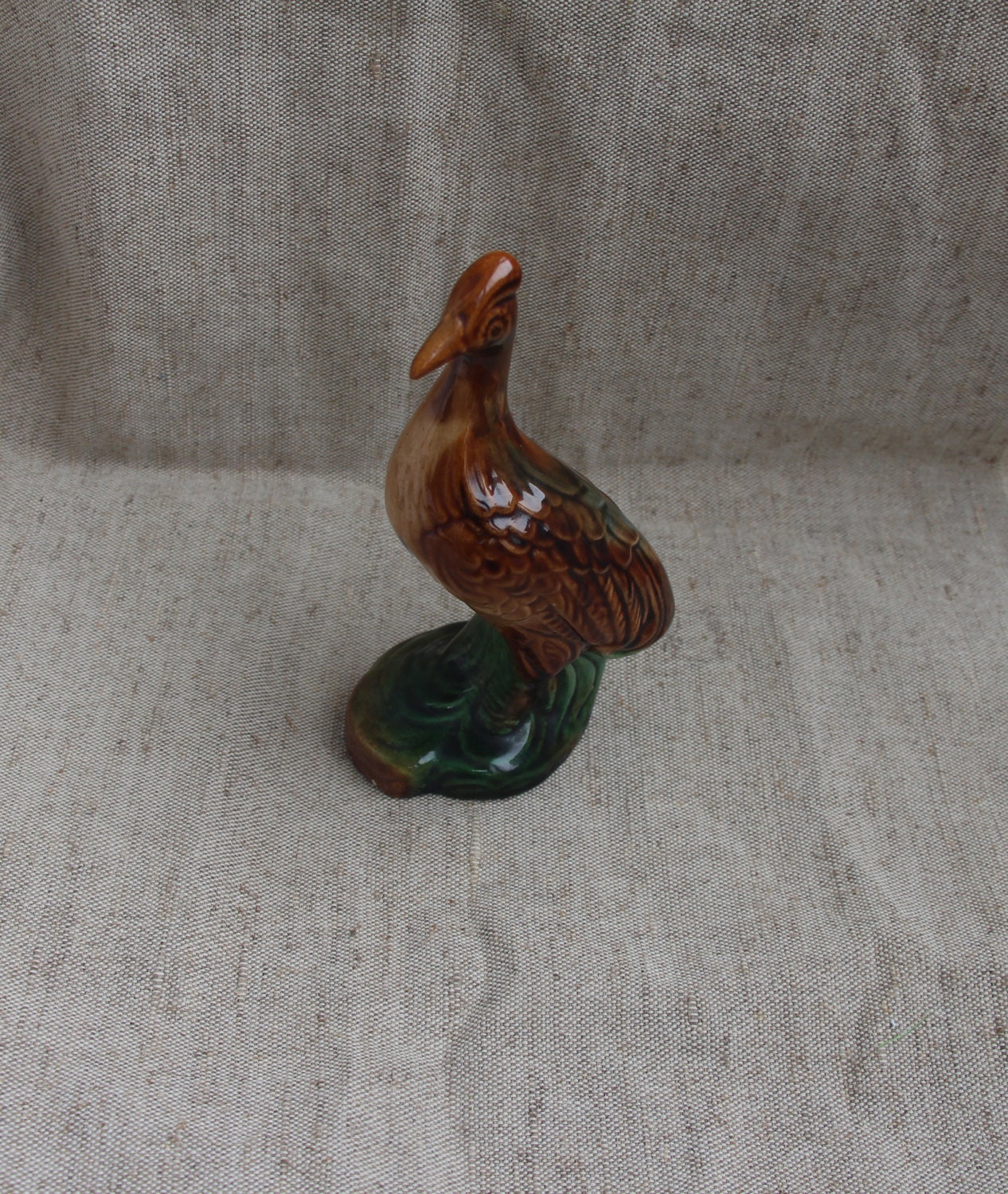 Vintage ceramic figurine. Mini porcelain bird statue. Ceramic bird statue USSR era 1970s