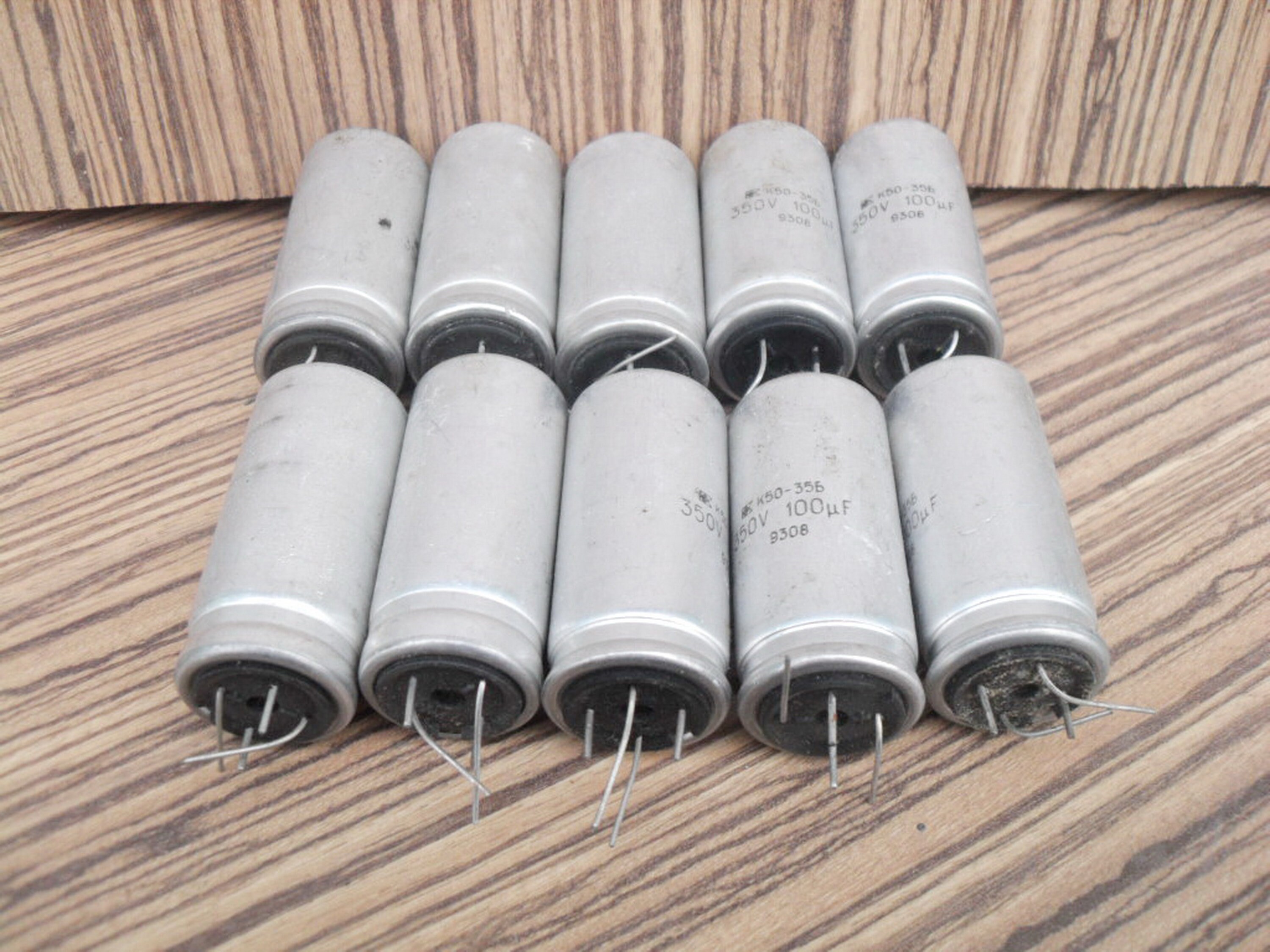 10 Vintage Capacitor. Old Electronic Parts. Retro Electronics. Radio