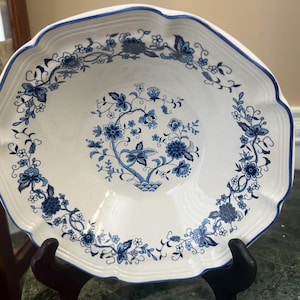 Vintage Woolworth Blue Onion Pattern 9" Dinner Bowl
