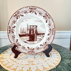 Vintage Johnson Bros England Historic America II Brooklyn Bridge 10 1/2” Plate