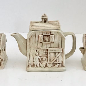 Vintage Ceramic 6 Piece Barn Tea Set With 2-3 Cup Teapot