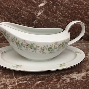 Johann Haviland Bavaria Germany Forever Spring Gravy Boat W/Attached Underplate