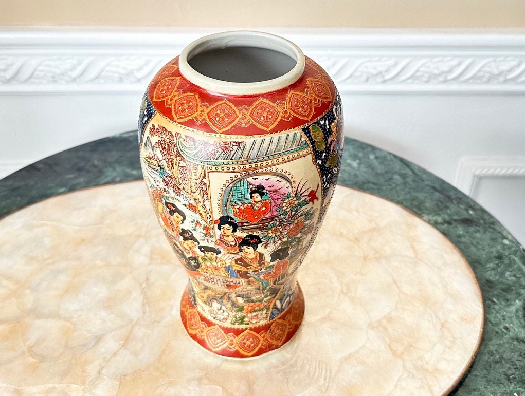 薩摩花瓶、 楽天市場】受注生産 薩摩焼 十五代沈壽官作(ちんじゅかん)白薩摩九寸