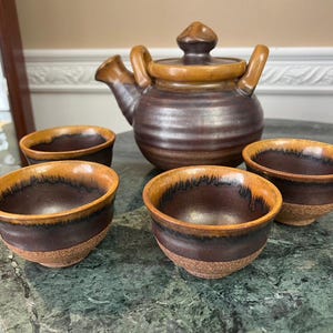 Set da tè vintage in gres marrone e beige per 4 tazze