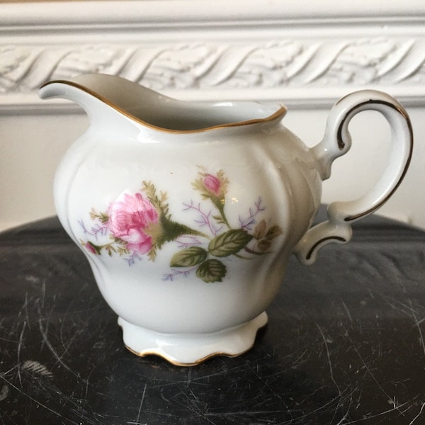 Noritake Rosemarie Japan Moss Rose Creamer with Scalloped Edges and Gold Trim