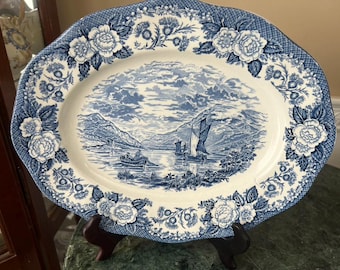 Vintage Royal Warwick Lochs of Scotland, Loch Fine 14" Platter