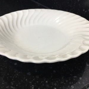 Johnson Brothers White Swirl 8&quot; Round Cereal Bowl