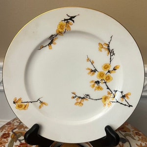 Royal Bayreuth ROB19 Yellow Flowers, Black Branches, Gold Trim 7 3/4&quot; Plate