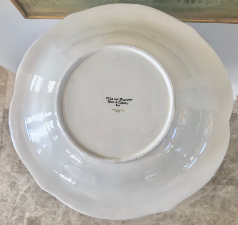 Fitz and Floyd Town and Country 12 34Red and White Bowl