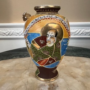 Vintage Japanese Satsuma Kutani Moriage Brown Immortals 6 1/4&quot; Vase