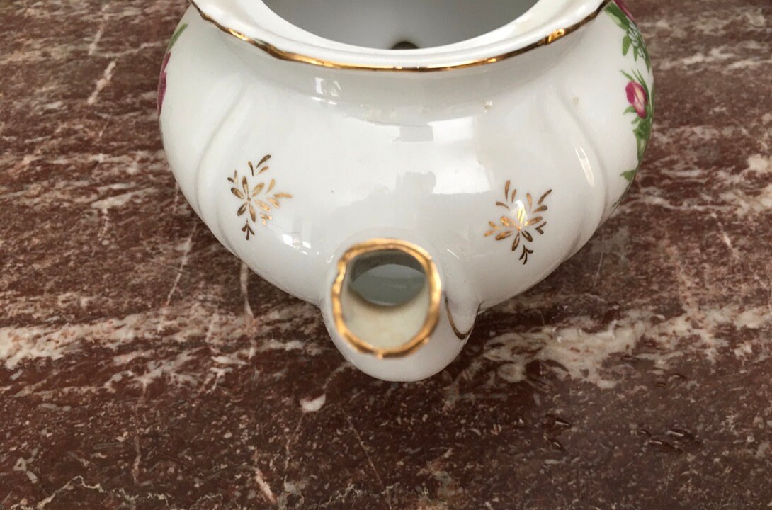 Vintage Tuscany Collection Japan 4 Cup Purple Roses and Gold Trim ...
