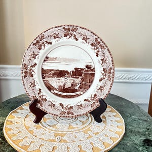 Vintage Johnson Bros England Historic America II Central Park 10 1/2” Plate