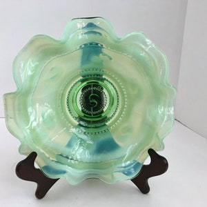 Vintage Jefferson Glass Astro Patrón 9&quot; Verde Opalescente Bowl con Bordes acanalados