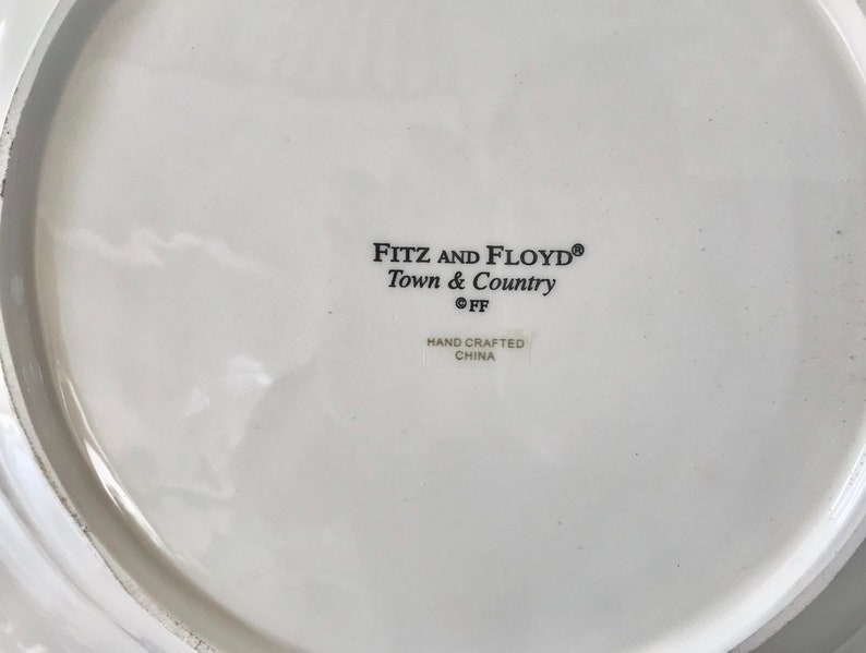 Fitz and Floyd Town and Country 12 34Red and White Bowl