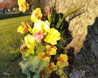 Cemetery Flowers, Spike Container Flowers, Grave flowers, Memorial Day