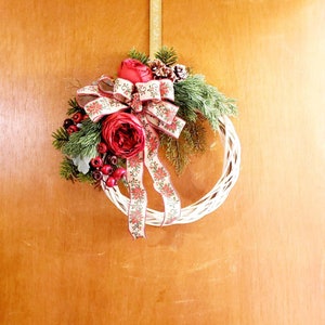Medium White Willow  Christmas Wreath, Rustic look Holiday Wreath