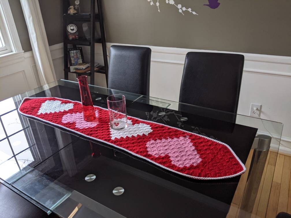 Valentines Day Table Runner With Hearts | Valentines Day Decor ...